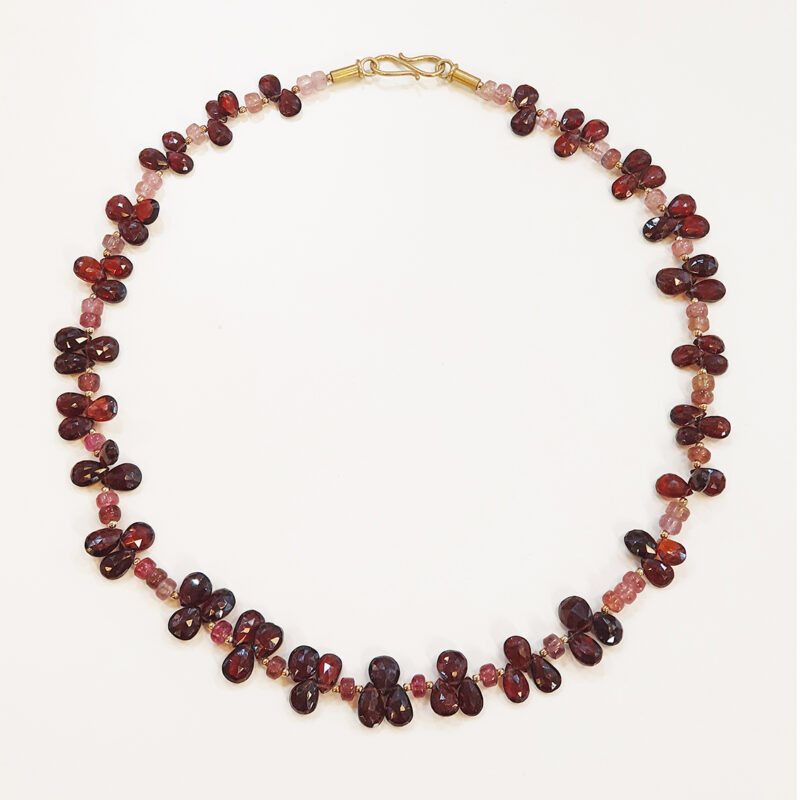 Kette aus Rhodolith und Turmalin